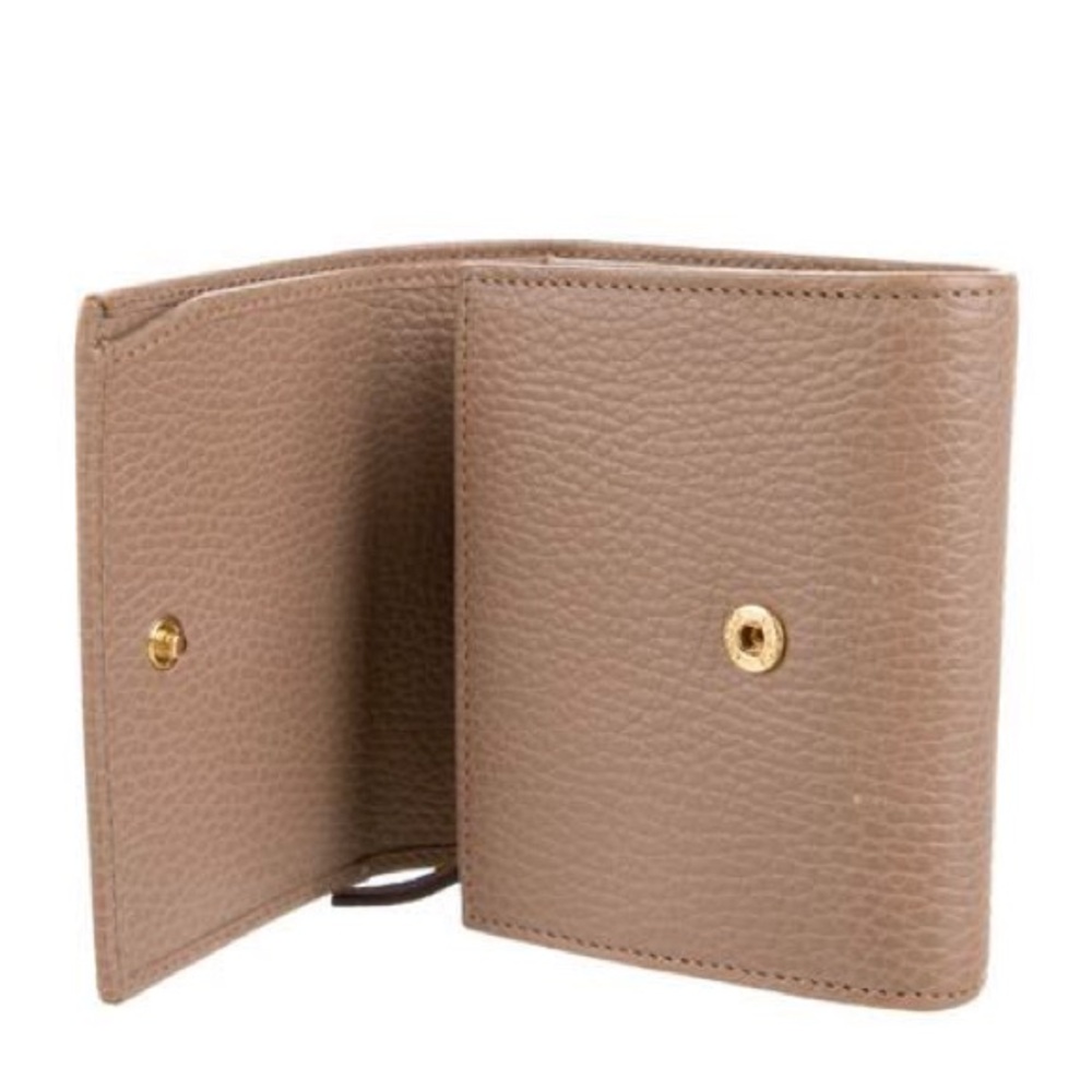 GUCCI Tan Leather Wallet ,excellent condition, 4,5”LX4.24”W - Picture 3 of 10